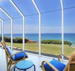 Neptune Absolute Beachfront - Surfers Paradise Gold Coast
