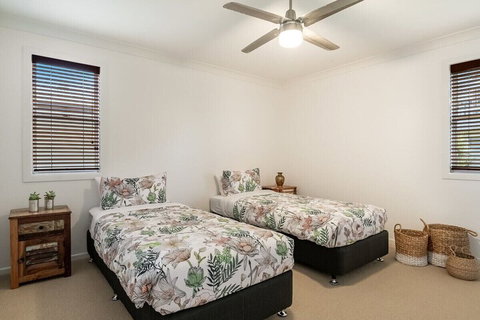 Oceanic 3 - Surfers Paradise Gold Coast 4