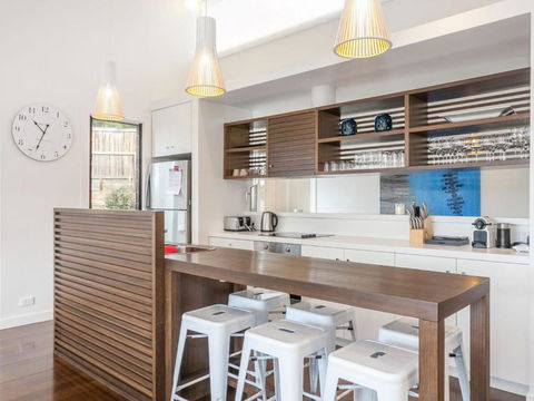 SUNRISE At BREAKERS Townhouse Close To Town - Surfers Paradise Gold Coast 3