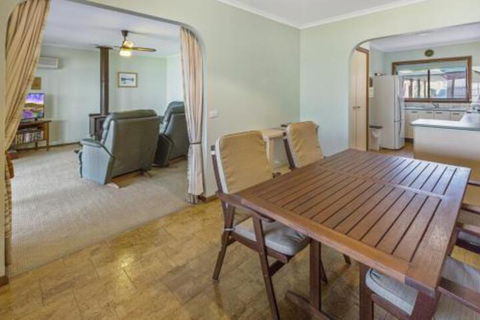 Eagle Point Getaway Waterfront Serenity! - Surfers Paradise Gold Coast 5