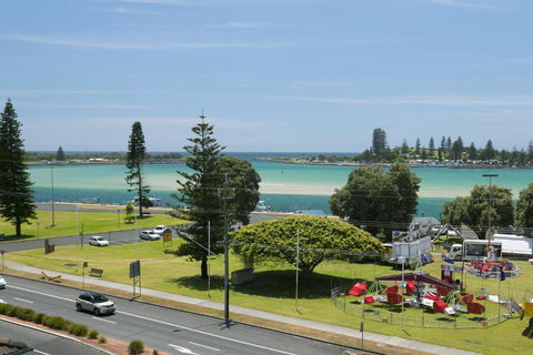 Mirage Unit 502 6 8 Manning Street - Surfers Paradise Gold Coast 4