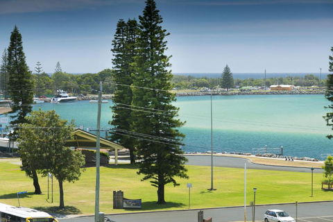 Mirage Unit 502 6 8 Manning Street - Surfers Paradise Gold Coast 5