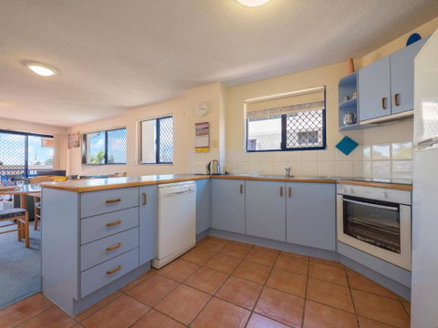 Jade Waters U4 / Latona Ave - Surfers Paradise Gold Coast 2