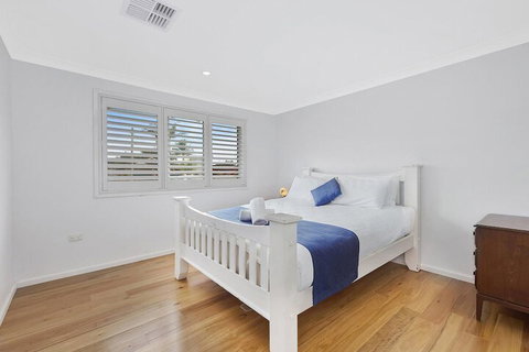 Blue Summer House - Surfers Paradise Gold Coast 4
