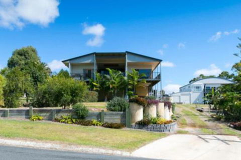 Blue Water Retreat Downstairs - Surfers Paradise Gold Coast 7