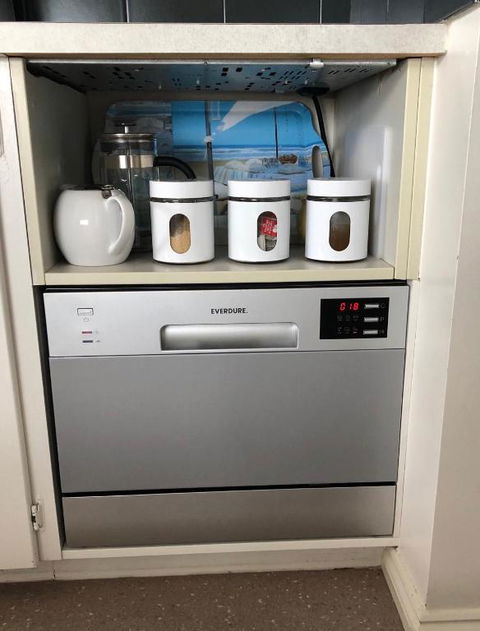 KINGFISHER COTTAGE Beachfront At The Binalong Bay - Surfers Paradise Gold Coast 1