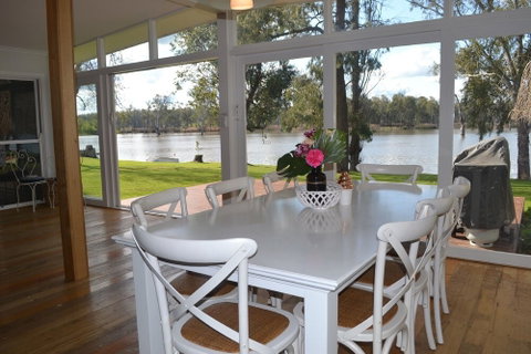 Bundalong Waterfront 28 Graham Ave Bundalong - Surfers Paradise Gold Coast 6