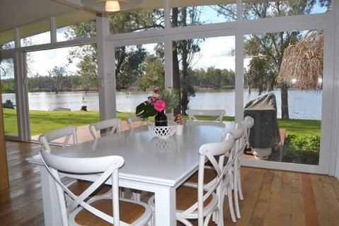 Bundalong Waterfront 28 Graham Ave Bundalong - Surfers Paradise Gold Coast 3