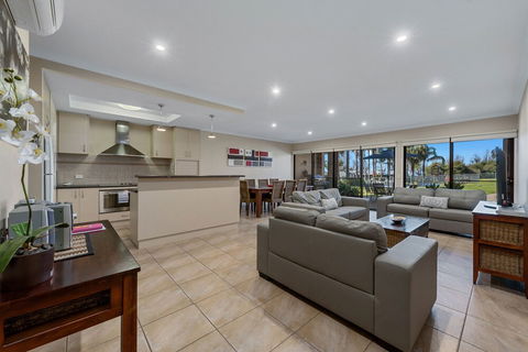Elsinor Townhouse 3 Mulwala - Surfers Paradise Gold Coast 5