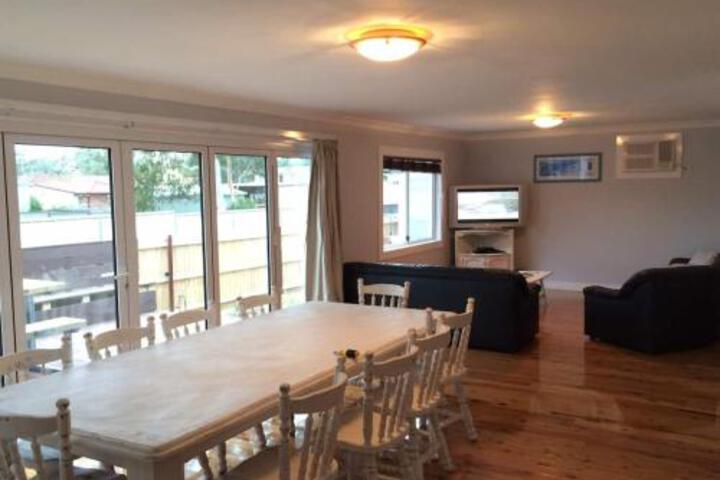 Ettrema NSW Surfers Paradise Gold Coast