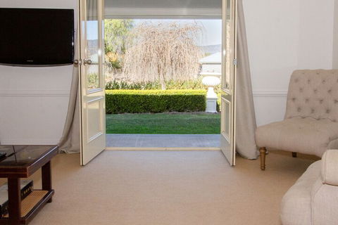 Bellfield House Mudgee - Surfers Paradise Gold Coast 3