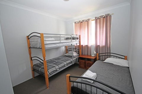 Pacific Court Coffs Harbour NSW - Surfers Paradise Gold Coast 6