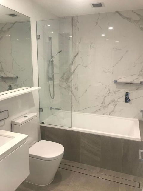 Elegant Design 2 Bed 2 Bath Apartment In Liverpool - Surfers Paradise Gold Coast 4