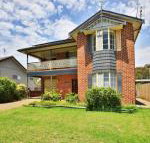 The Crescent Pet Friendly 1 Min to Beach - Surfers Paradise Gold Coast