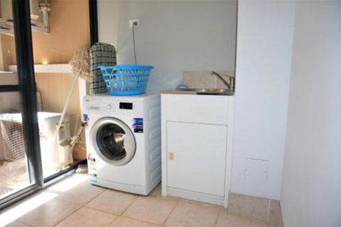 Ningaloo Breeze Villa 10 3 Bedroom Fully Self Contained Disabled Friendly Accommodation - Surfers Paradise Gold Coast 6