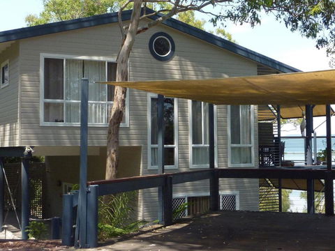 Green Point Lakehouse - Surfers Paradise Gold Coast 5