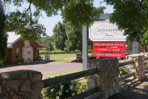 OXENBERRY FARM - Surfers Paradise Gold Coast 4