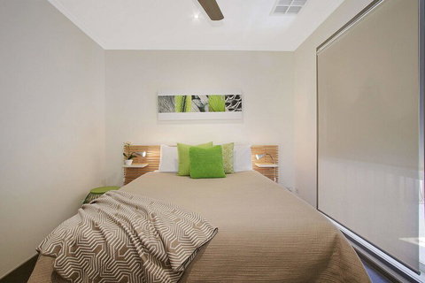 Marctime Woodlands - Surfers Paradise Gold Coast 7