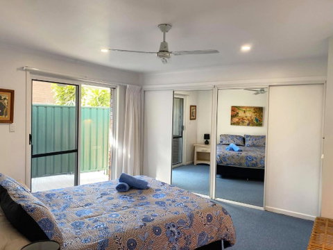 Woorim Secluded Palms Villa - Surfers Paradise Gold Coast 1