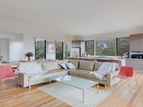 Aloha Direct Beach Access From Property - Surfers Paradise Gold Coast 2