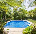 Beachfront Pool House Absolute beachfront - Surfers Paradise Gold Coast