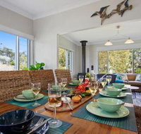 Blue Waters Cottage 120m to Jervis Bay - Surfers Paradise Gold Coast