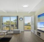 Dolphin Breeze fully fenced  pet friendly - Surfers Paradise Gold Coast
