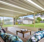 Sea Bird close to beach shops  cafes - Surfers Paradise Gold Coast