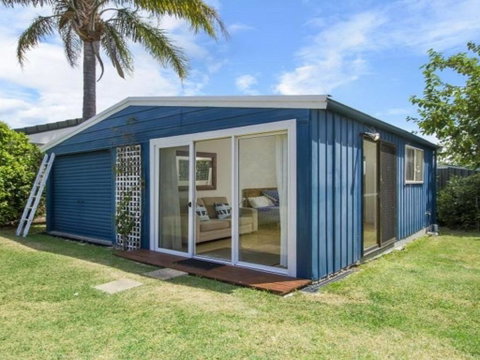 Seahorse Beach Just 550m From House - Surfers Paradise Gold Coast 2