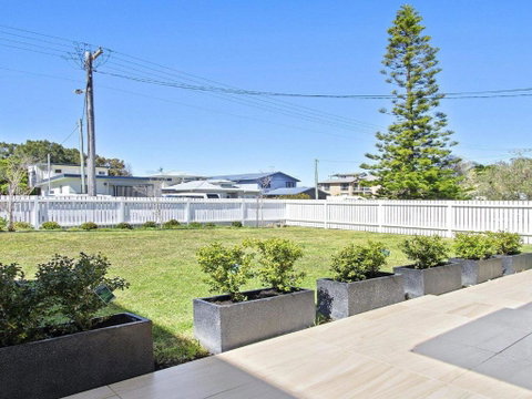 Sunset Beach Situated Between Two Beaches & A Lake - Surfers Paradise Gold Coast 5