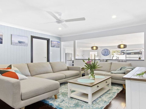 Sunset Beach Situated Between Two Beaches & A Lake - Surfers Paradise Gold Coast 4