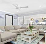 Sunset Beach situated between two beaches  a lake - Surfers Paradise Gold Coast