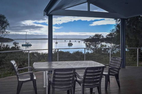 Rest A Shore Coffin Bay - Surfers Paradise Gold Coast 5