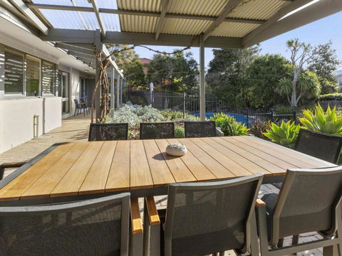 BYANDA MOUNT MARTHA - Surfers Paradise Gold Coast 1