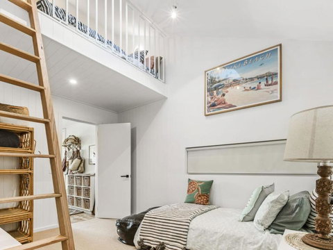 LANIKAI MOUNT MARTHA - Surfers Paradise Gold Coast 6