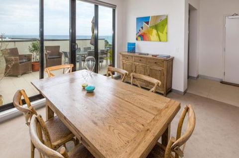 THE PENTHOUSE MORNINGTON - Surfers Paradise Gold Coast 2