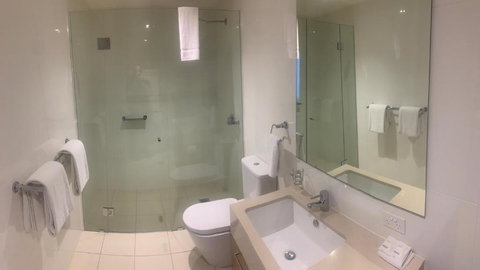 RNR Light Square - Surfers Paradise Gold Coast 3