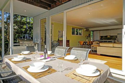 THE BEACH HOUSE - Surfers Paradise Gold Coast 3
