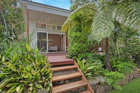 Studio By The Bay :: Jervis Bay Rentals - Surfers Paradise Gold Coast 3