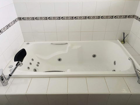 Yarragon 4 Bedroom House In Gippsland - Surfers Paradise Gold Coast 2