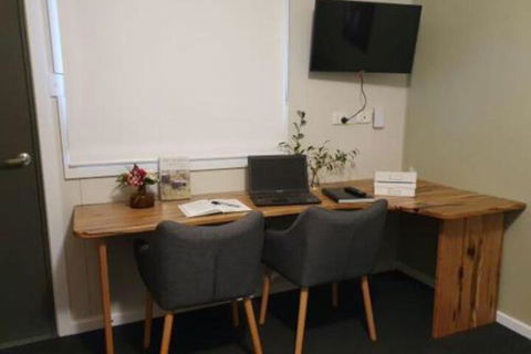 Cornwall House Accommodation - Surfers Paradise Gold Coast 2