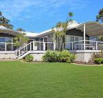 Akarana Beach House  Jervis Bay Rentals - Surfers Paradise Gold Coast