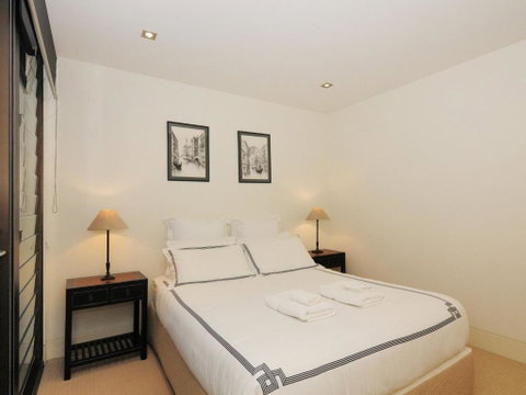 Piana Apartment One (By Jervis Bay Rentals) - Surfers Paradise Gold Coast 6
