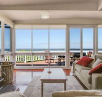 Metung Lake House - Surfers Paradise Gold Coast