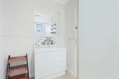 The Fishermans Cottage - Surfers Paradise Gold Coast 6