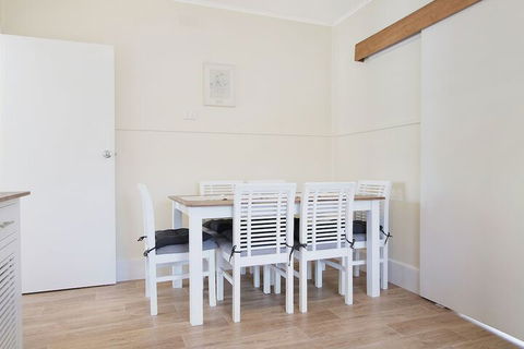The Fishermans Cottage - Surfers Paradise Gold Coast 5