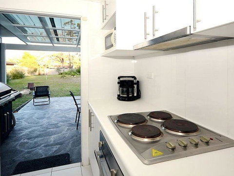 Callala Sun Modern & Functional - Surfers Paradise Gold Coast 5