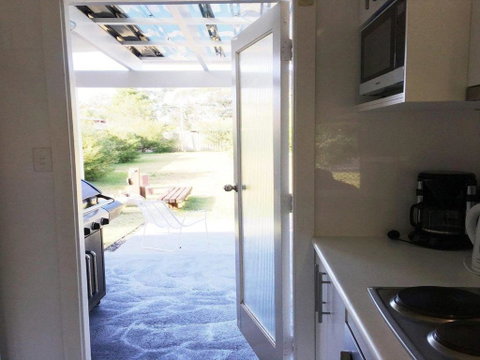 Callala Sun Modern & Functional - Surfers Paradise Gold Coast 2