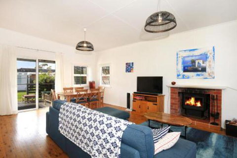 Triangulo At Culburra Pet Friendly 2 Mins To Beach - Surfers Paradise Gold Coast 0