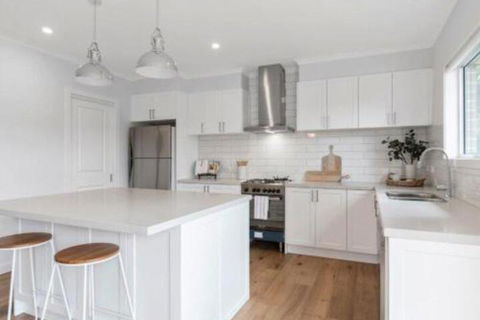 Coastal Luxury Retreat - Surfers Paradise Gold Coast 0